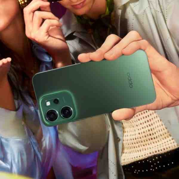 OPPO Reno14 5G 6 OPPO Reno 14 5G Forest Green pic inclined