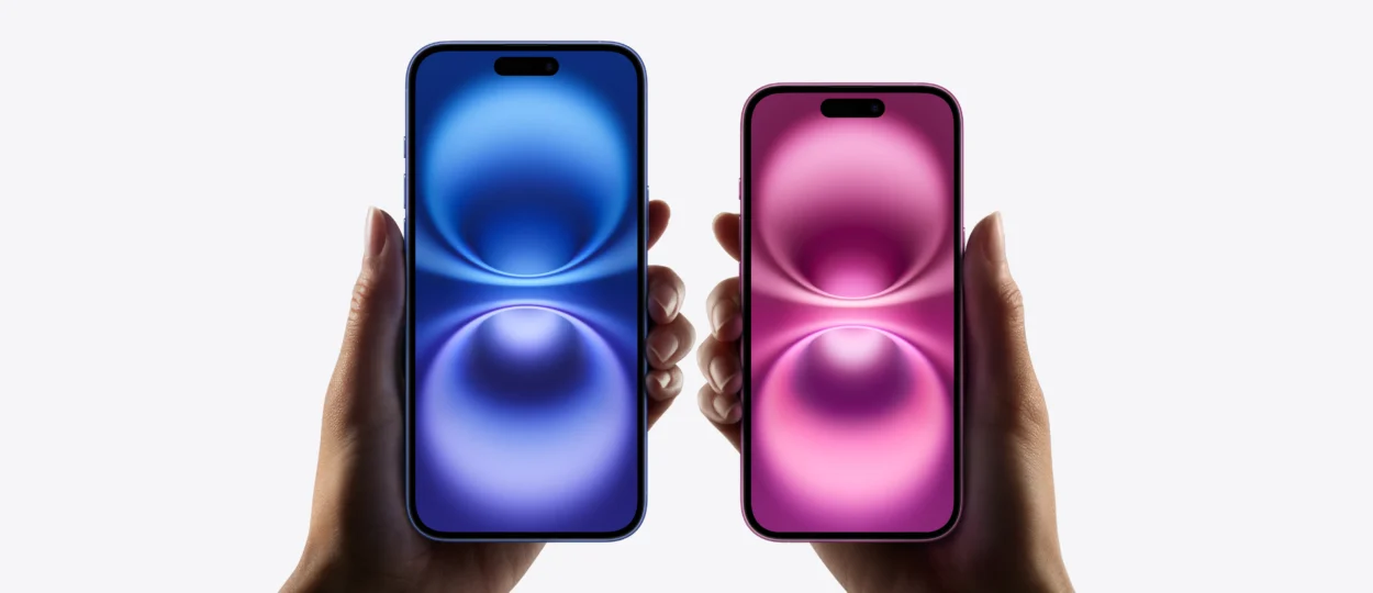 📱 iPhone 16 vs iPhone 17 – Complete Comparison of All Variants & Buying Guide (2026) 1 Front view comparison of Apple iPhone 16 and iPhone 16 Plus